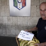 Da Bologna un cesto di banane per Tavecchio